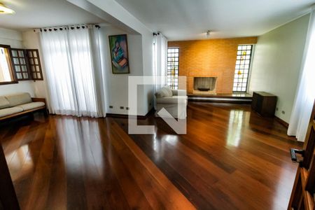 Sala 2 de casa de condomínio para alugar com 4 quartos, 370m² em Jardim Vitoria Regia (zona Oeste), São Paulo