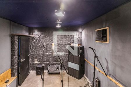 Casa para alugar com 300m², 3 quartos e 5 vagas Casa para alugar com 300m², 3 quartos e 5 vagasEscritório