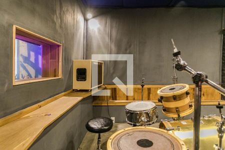 Casa para alugar com 300m², 3 quartos e 5 vagas Casa para alugar com 300m², 3 quartos e 5 vagasEscritório