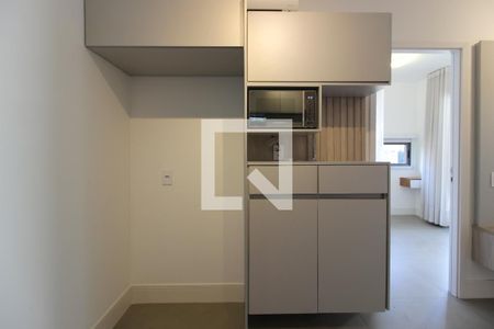 Cozinha de apartamento para alugar com 1 quarto, 38m² em Pinheiros, São Paulo