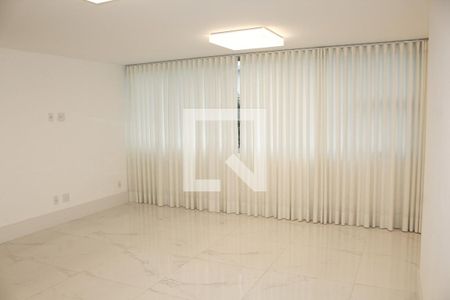 Apartamento à venda com 120m², 4 quartos e 2 vagasSala