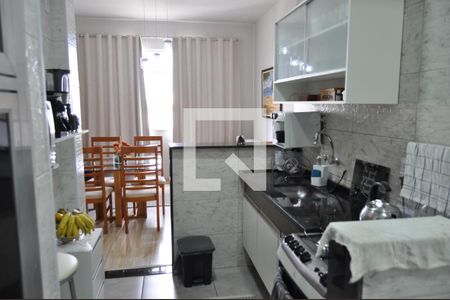 Cozinha  de apartamento à venda com 2 quartos, 49m² em Pilares, Rio de Janeiro