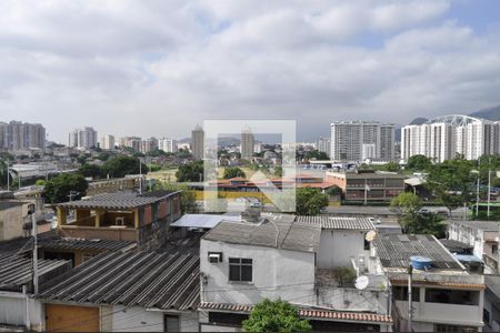 Vista  de apartamento à venda com 2 quartos, 49m² em Pilares, Rio de Janeiro