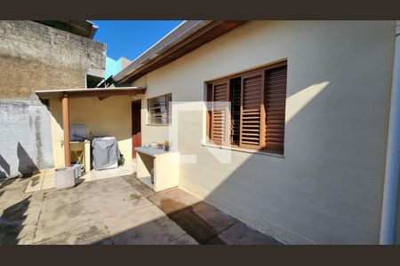 Quintal de casa à venda com 2 quartos, 160m² em Vila Alvorada, Jundiaí