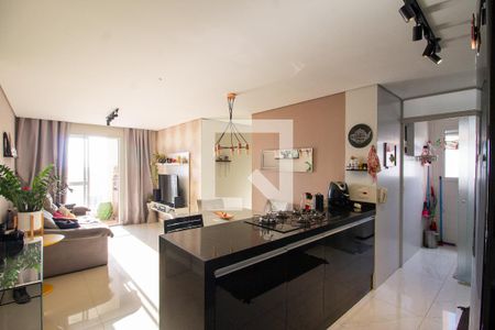 Sala de apartamento para alugar com 3 quartos, 77m² em Jardim Flor da Montanha, Guarulhos