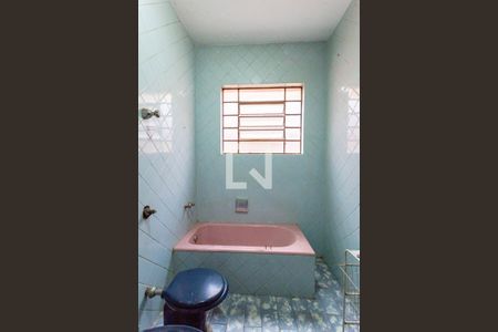 Banheiro de casa à venda com 8 quartos, 540m² em São Cristóvão, Belo Horizonte