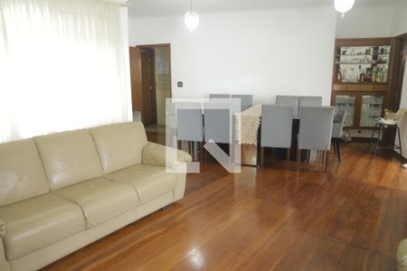 Sala de casa à venda com 5 quartos, 218m² em Mirandópolis, São Paulo