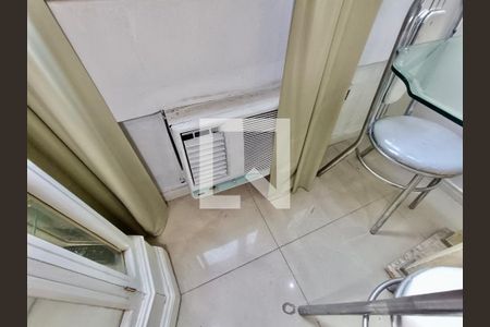 Sala de apartamento para alugar com 2 quartos, 70m² em Copacabana, Rio de Janeiro