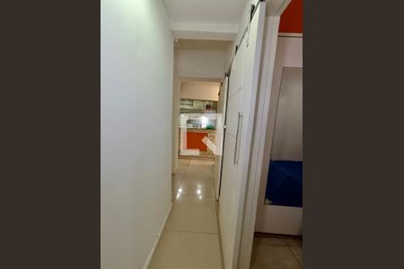 Corredor de apartamento para alugar com 2 quartos, 70m² em Copacabana, Rio de Janeiro