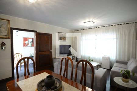 Sala de casa à venda com 3 quartos, 250m² em Vila Mariana, São Paulo