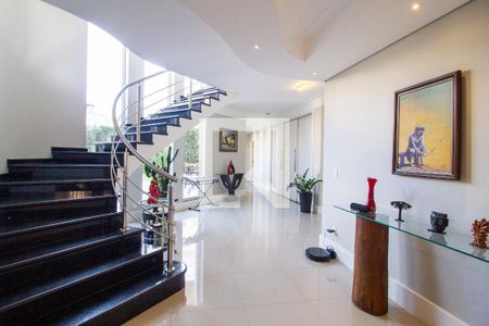 Casa de condomínio para alugar com 450m², 4 quartos e 3 vagasSala