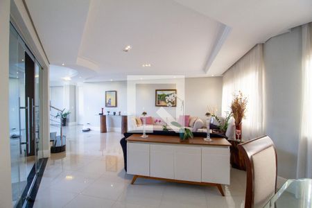 Sala de casa de condomínio para alugar com 4 quartos, 450m² em Parque Campolim, Sorocaba
