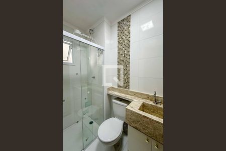 Banheiro de apartamento para alugar com 1 quarto, 27m² em Parada Inglesa, São Paulo