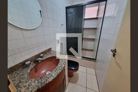 Banheiro de apartamento à venda com 2 quartos, 60m² em Piedade, Rio de Janeiro