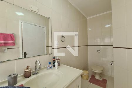 Banheiro da Suíte de casa à venda com 2 quartos, 105m² em Jardim Piqueroby, São Paulo