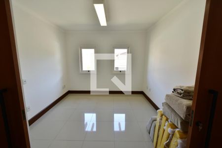 Sala 3 de casa de condomínio à venda com 4 quartos, 362m² em Sítios de Recreio Gramado, Campinas