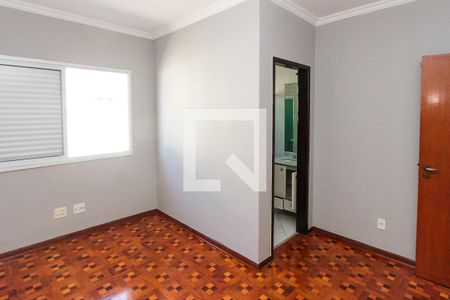 Quarto de casa à venda com 3 quartos, 250m² em Vila Bela, São Paulo