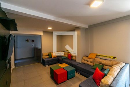 Sala  de casa à venda com 12 quartos, 1200m² em Califórnia, Belo Horizonte