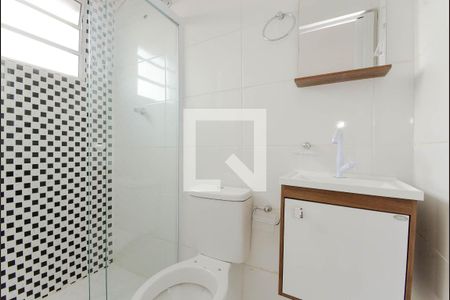 Banheiro de kitnet/studio para alugar com 1 quarto, 17m² em Gopouva, Guarulhos