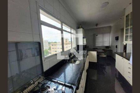 Apartamento à venda com 4 quartos, 228m² em Moema, São Paulo