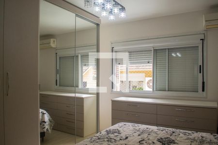 Casa de Condomínio à venda com 4 quartos, 211m² em Teresópolis, Porto Alegre