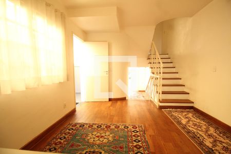 Sala de casa para alugar com 3 quartos, 270m² em Paraíso do Morumbi, São Paulo