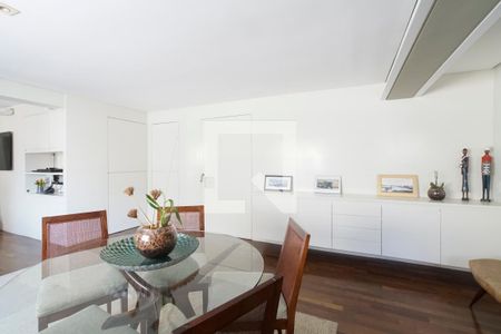 Sala de apartamento para alugar com 2 quartos, 130m² em Cerqueira César, São Paulo