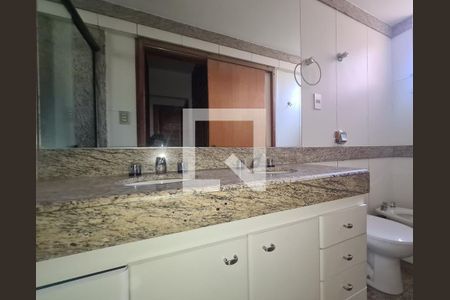 Banheiro  de apartamento à venda com 4 quartos, 147m² em Serra, Belo Horizonte