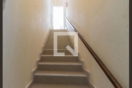 Escada de casa para alugar com 3 quartos, 240m² em Jardim Leonor, Campinas