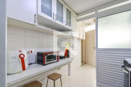 Apartamento à venda com 3 quartos, 93m² em Vila Romana, São Paulo