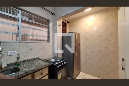 Cozinha de apartamento para alugar com 1 quarto, 55m² em Vila Tupi, Praia Grande
