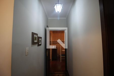 Corredor de casa à venda com 4 quartos, 150m² em Jardim Sabara, São Paulo