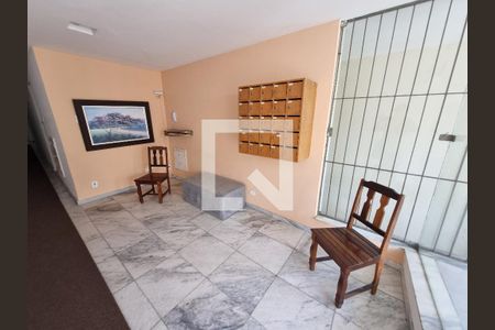 Apartamento à venda com 121m², 2 quartos e 1 vaga Apartamento à venda com 121m², 2 quartos e 1 vagaHall de entrada