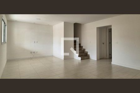 Casa de condomínio para alugar com 238m², 5 quartos e 3 vagasSala