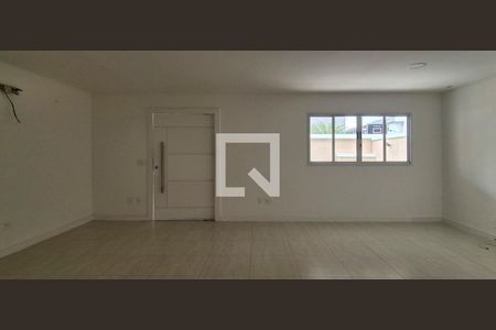 Sala de casa de condomínio para alugar com 5 quartos, 238m² em Vargem Pequena, Rio de Janeiro