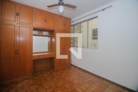 Quarto 2 de casa à venda com 3 quartos, 210m² em Jardim Sabará, Porto Alegre