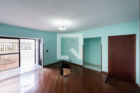 Apartamento para alugar com 360m², 4 quartos e 4 vagas Apartamento para alugar com 360m², 4 quartos e 4 vagasSala - superior