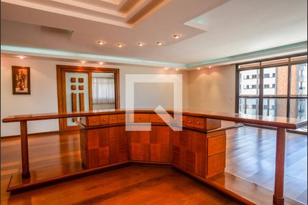 Detalhe Sala de apartamento à venda com 6 quartos, 400m² em Vila Gilda, Santo André