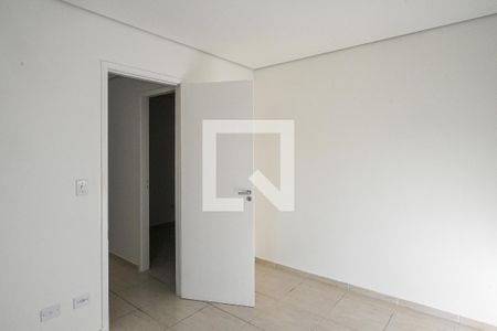 Casa de Condomínio para alugar com 2 quartos, 100m² em Jardim Santa Emília, São Paulo
