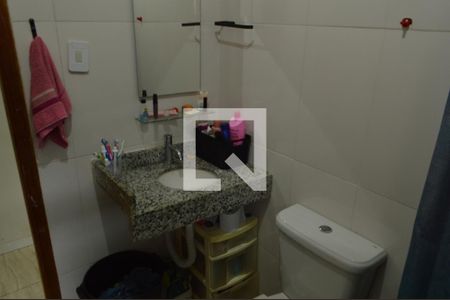 Banheiro de casa à venda com 1 quarto, 67m² em Curicica, Rio de Janeiro
