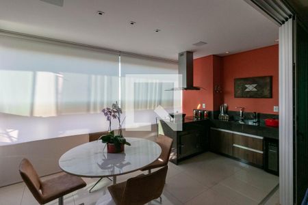 Apartamento à venda com 4 quartos, 174m² em Savassi, Belo Horizonte
