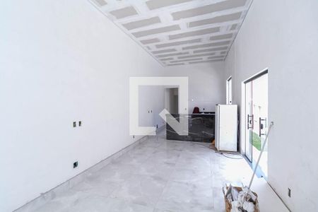 Casa à venda com 150m², 3 quartos e 1 vagaSala/Cozinha 