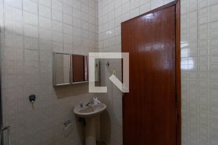 Banheiro de casa para alugar com 2 quartos, 93m² em Vila Medeiros, São Paulo