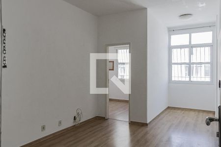 Sala de apartamento para alugar com 2 quartos, 70m² em Copacabana, Rio de Janeiro