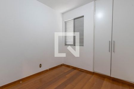 Quarto 2 de apartamento à venda com 3 quartos, 100m² em Santo Antônio, Belo Horizonte