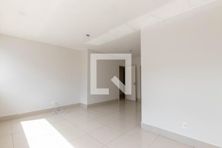 Sala de apartamento à venda com 3 quartos, 85m² em Carlos Prates, Belo Horizonte