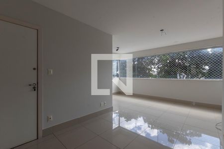 Sala de apartamento à venda com 3 quartos, 85m² em Carlos Prates, Belo Horizonte