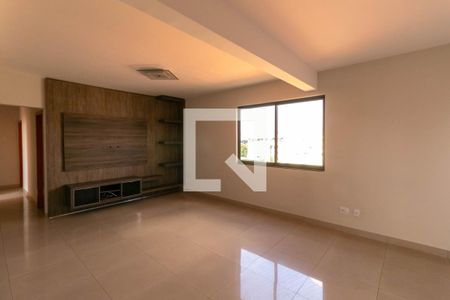 Apartamento à venda com 3 quartos, 232m² em João Pinheiro, Belo Horizonte