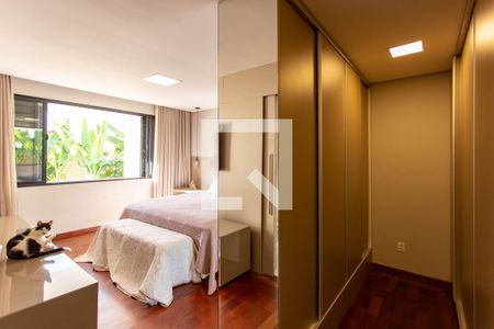 Suíte de casa à venda com 4 quartos, 600m² em Bandeirantes (pampulha), Belo Horizonte