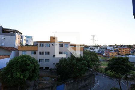 Vista Quarto de apartamento à venda com 3 quartos, 63m² em Ana Lúcia, Belo Horizonte